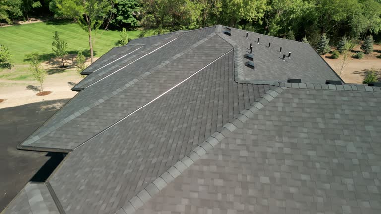 Best Flat Roofing  in Woodcreek, TX